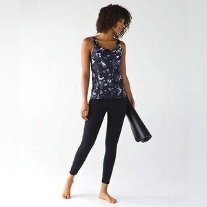 LULULEMON Rise and Flow Pant Full-On Luxtreme Black 8 BNWT